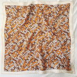 Charger l&#39;image dans la galerie, Petit foulard carré pour femme 100 % pure soie de mûrier - 12 momme