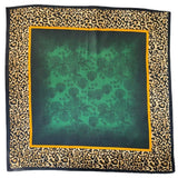 Charger l&#39;image dans la galerie, Foulard carré en soie léopard vert foncé pour femme – 12 momme