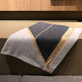 Cargar imagen en el visor de la galería, Bufanda de punto 100% cachemir gris oscuro con alambre dorado en forma de V