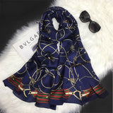 Charger l&#39;image dans la galerie, Grand foulard en soie bleu 70x25 pouces