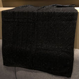 Cargar imagen en el visor de la galería, Bufanda de punto 100% cachemir negro con seda plateada