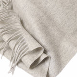 Cargar imagen en el visor de la galería, Bufanda de cachemir gris con flecos ondulados al agua
